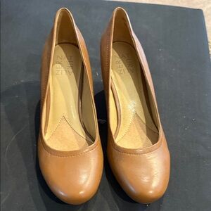 Naturalizer Women's Brown Leather Heels